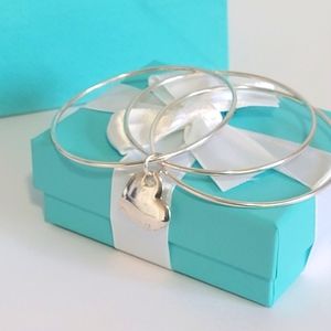 Tiffany & Co. Stealing 925Triple Bangle Heart Bracelet Monogrammed (( J.H.R)).